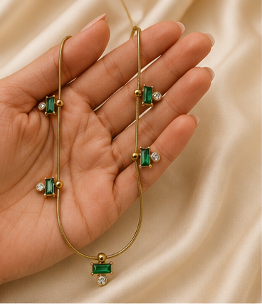 Gold Green Crystal and Pearl Drop Necklace