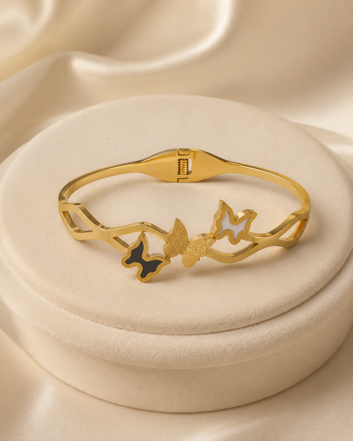 Triple Butterfly Inlay Wave-Band Gold-Plated Kada