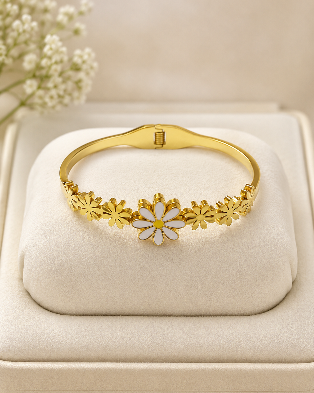 White Daisy Floral Gold-Plated Kada