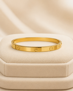 Screw Motif Polished Gold-Plated Kada