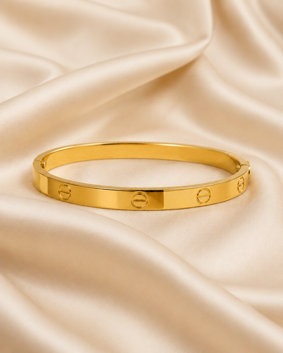 Screw Motif Polished Gold-Plated Kada