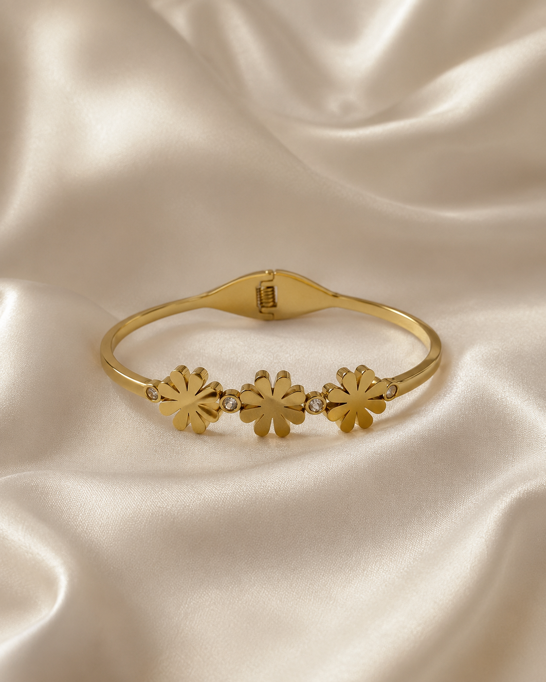 Triple Daisy & Crystal Gold-Plated Kada