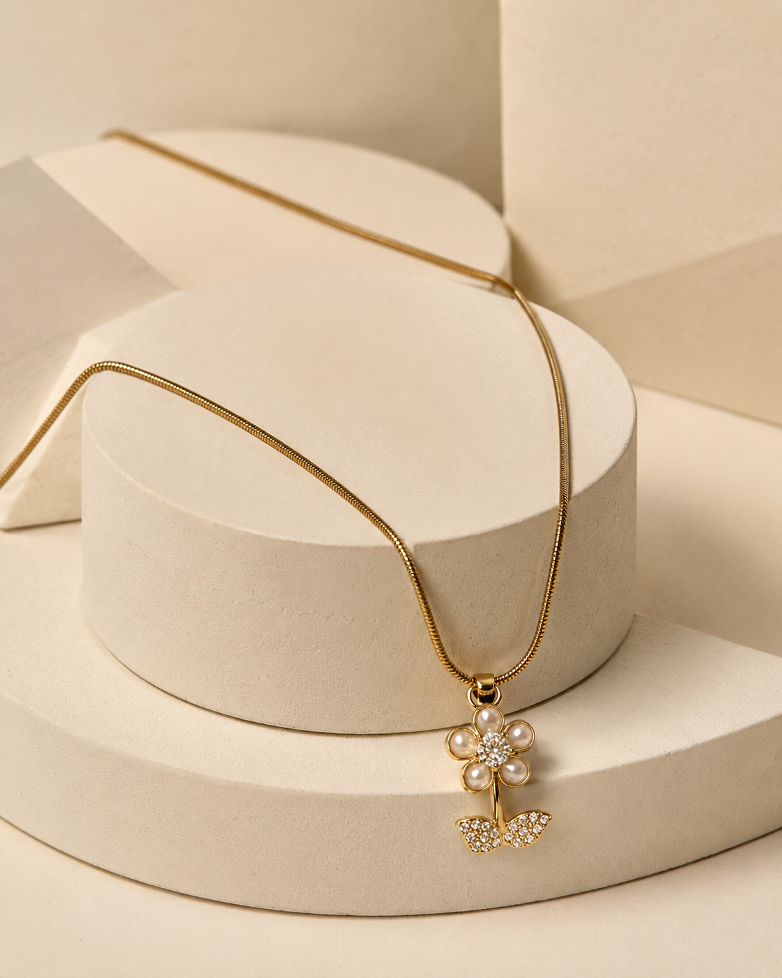 Gold-Plated Pearl Flower Pendant Necklace with Crystal Leaves