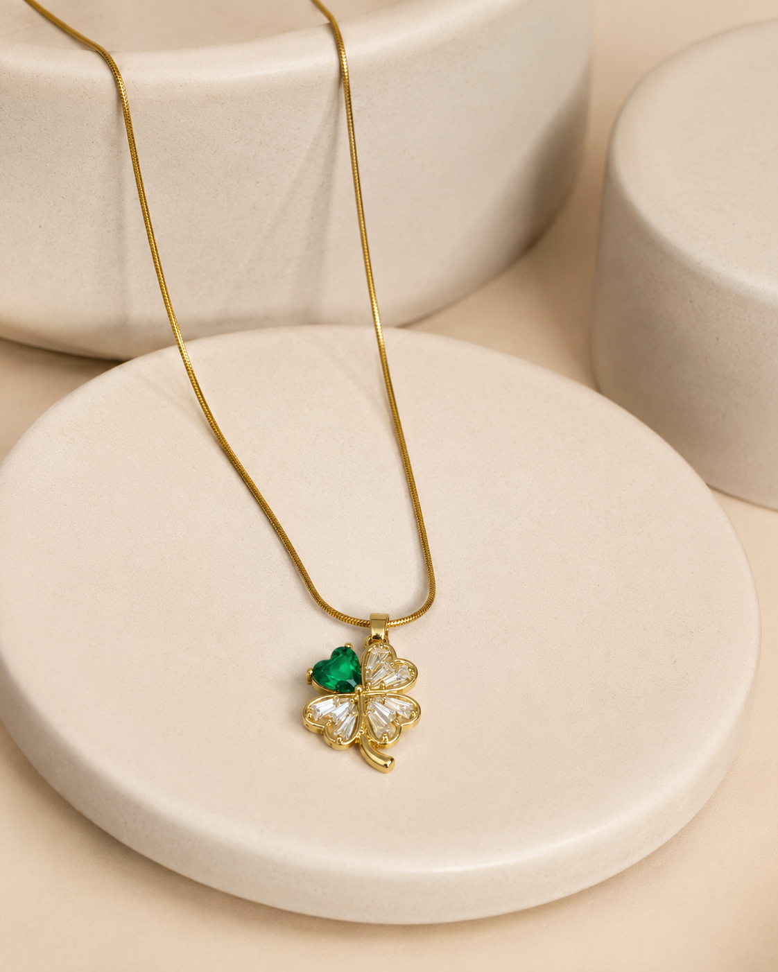 Gold-Plated Green Heart Crystal Four-Leaf Clover Pendant Necklace