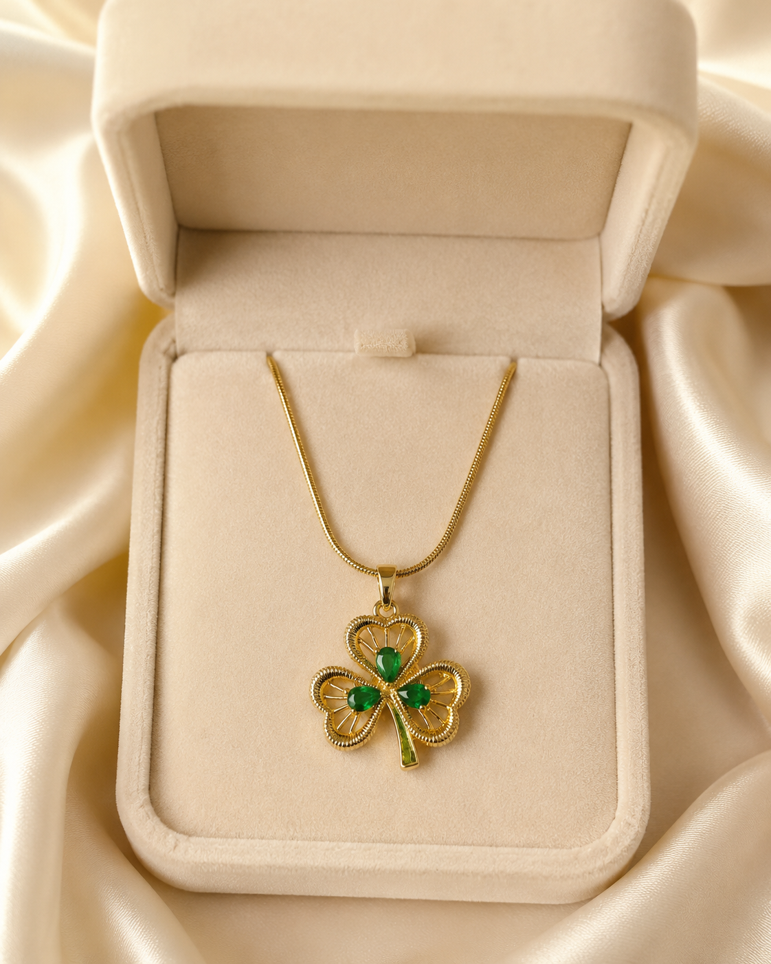 Emerald Green Three-Leaf Clover Gold-Plated Pendant Necklace