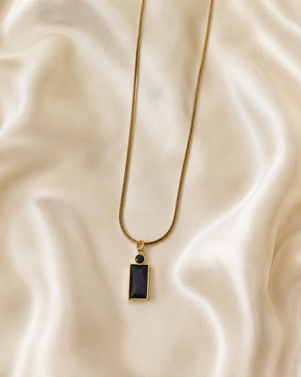 Classic Black Rectangle Pendant Necklace