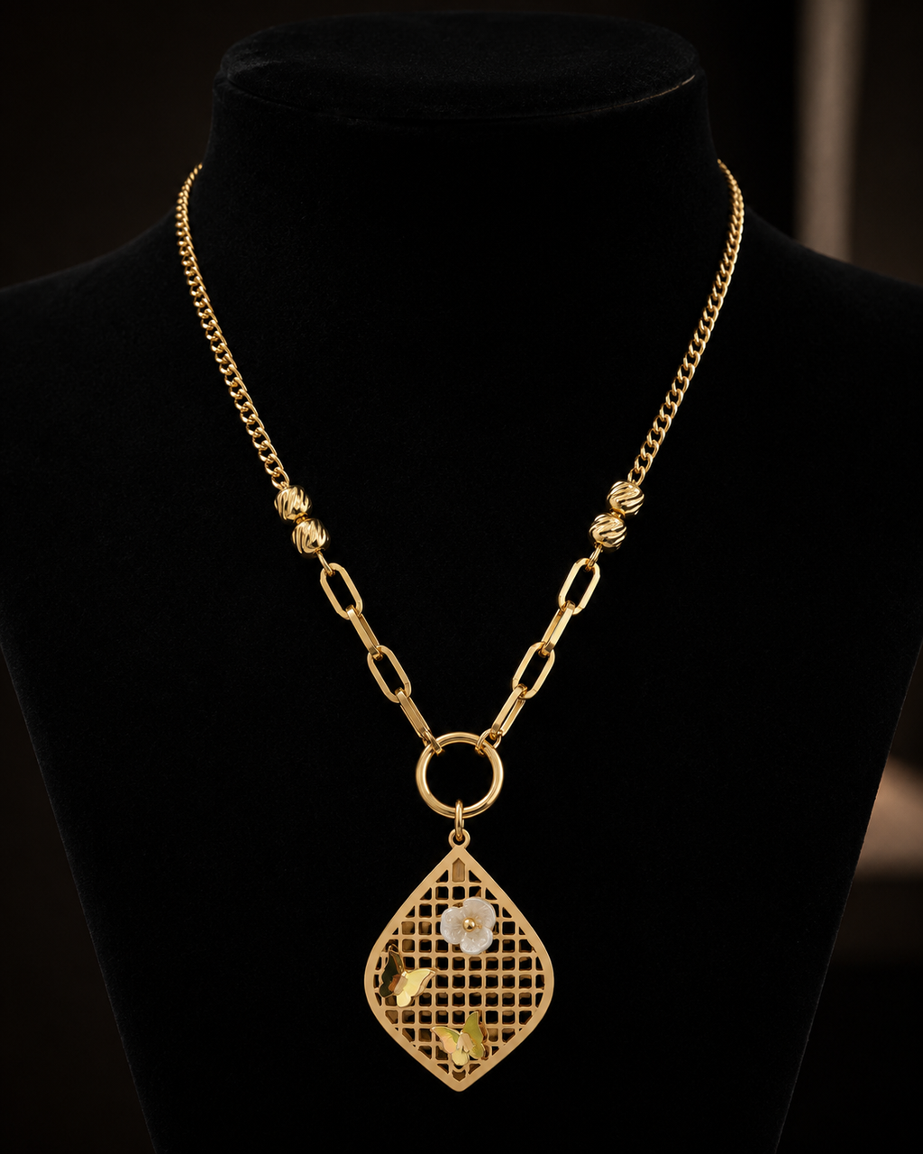 Lattice Teardrop Charm Necklace
