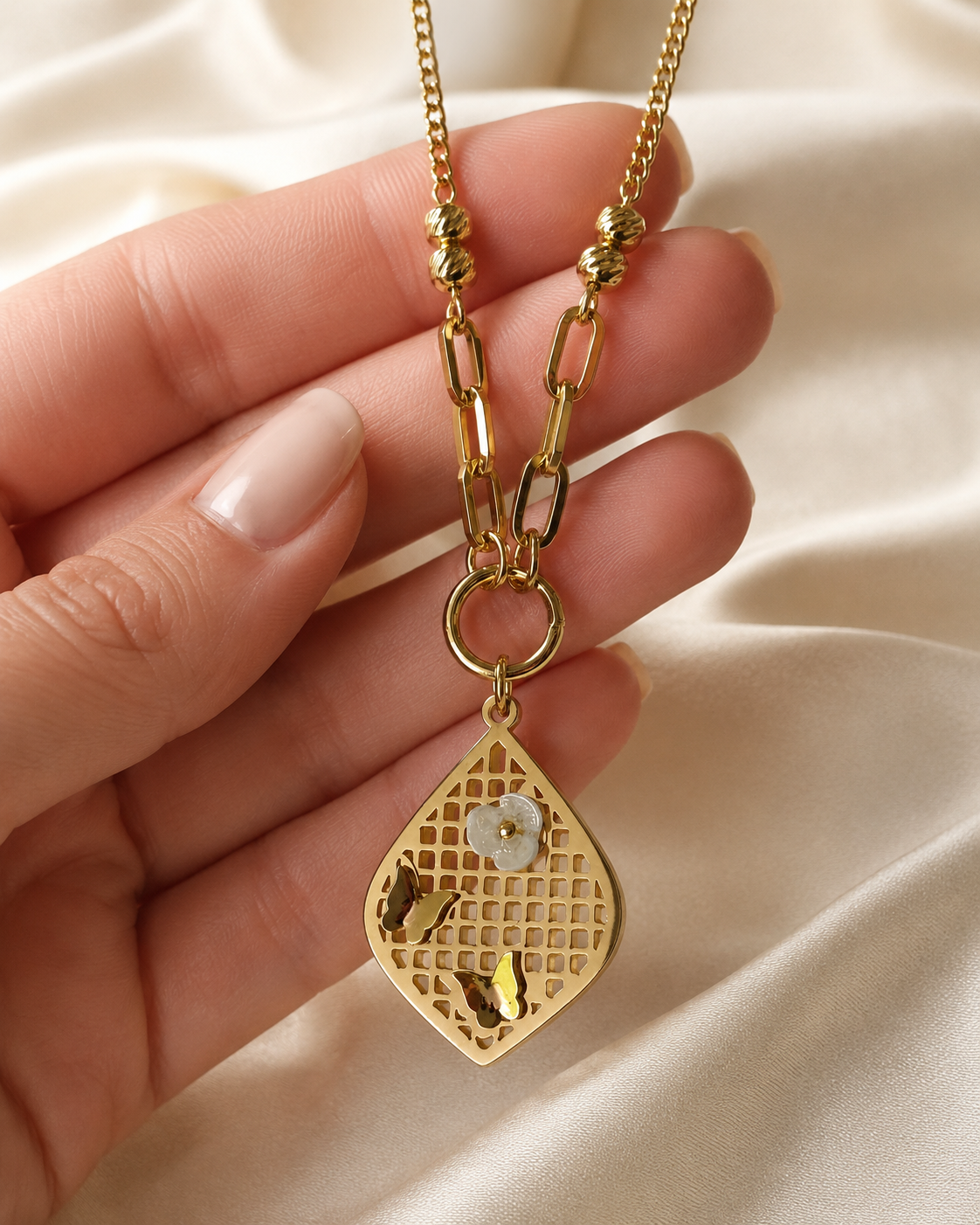 Lattice Teardrop Charm Necklace