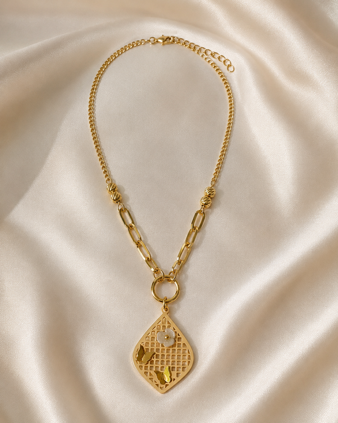 Lattice Teardrop Charm Necklace