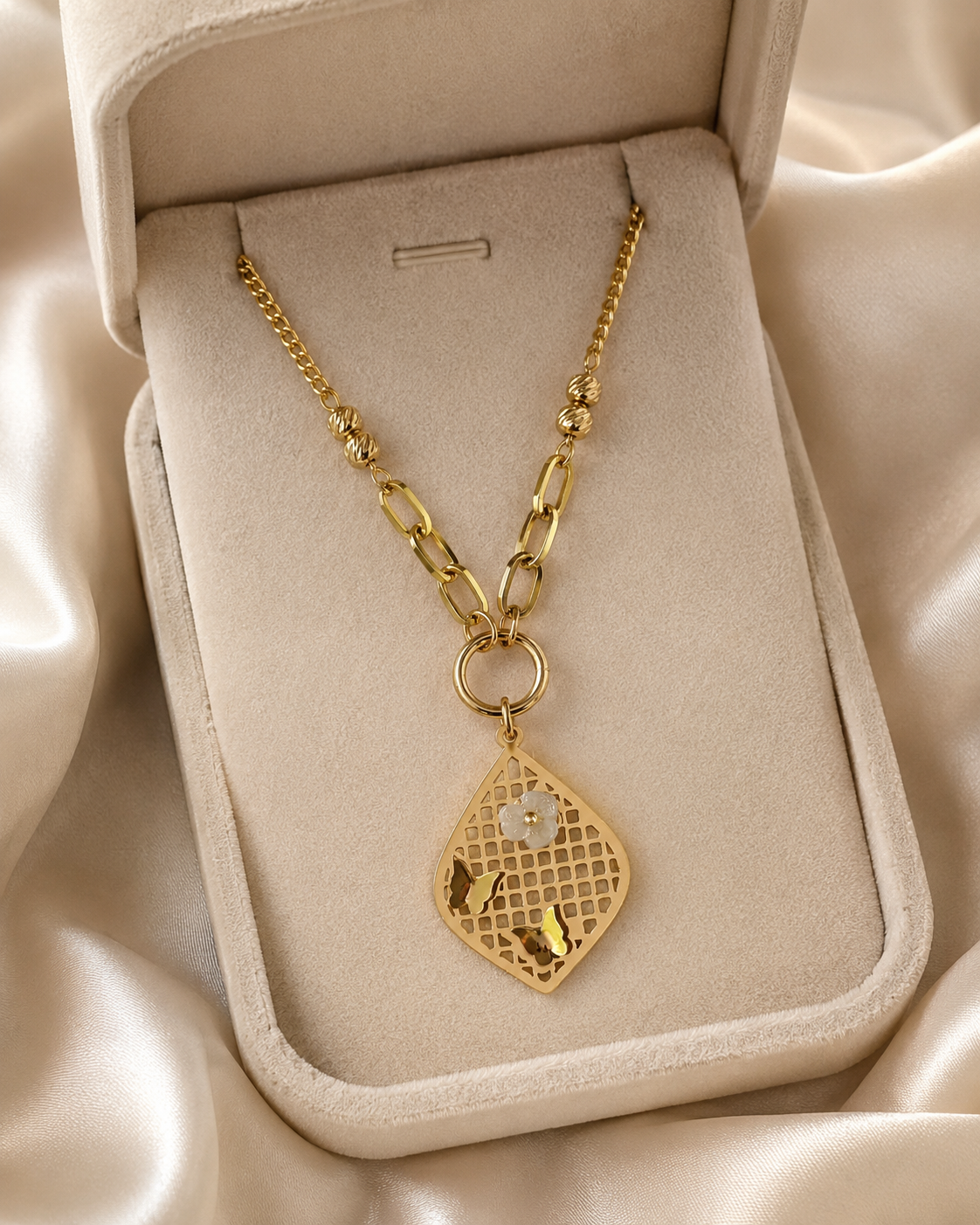 Lattice Teardrop Charm Necklace